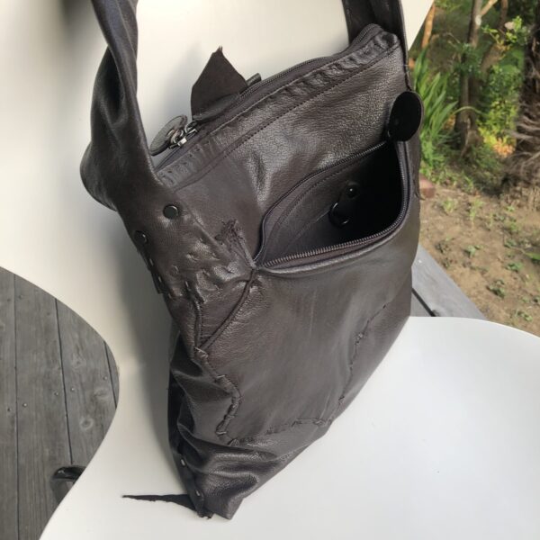 山に光がさした瞬間に