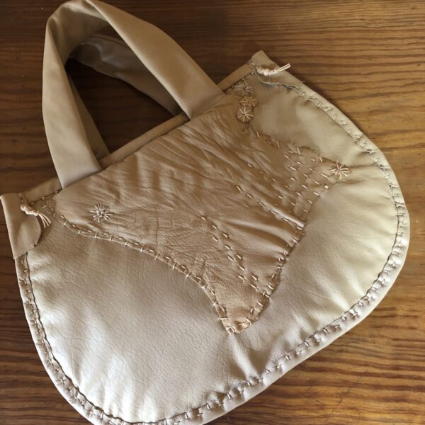 スカーフを巻いて スカーフを巻いて