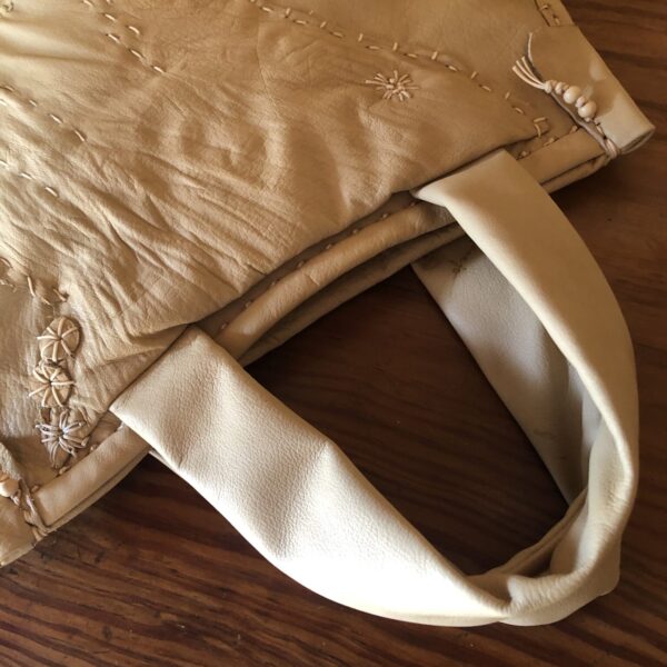 スカーフを巻いて スカーフを巻いて