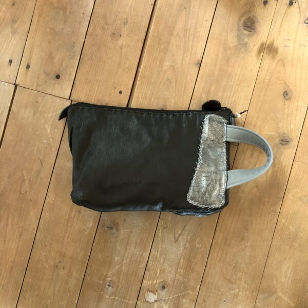 かけら:馬の強さを感じて かけら:馬の強さを感じて