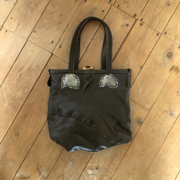 かけら:丘の上の教会 かけら:丘の上の教会